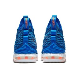 Nike LeBron 15 - Pour Joueurs Exigeants Innovation Technique